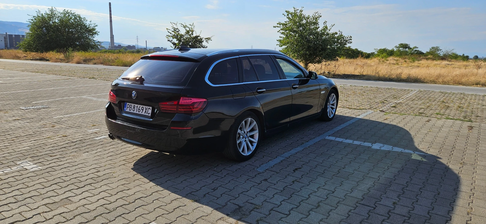BMW 520 xDrive F11 LCI, снимка 6 - Автомобили и джипове - 56182509