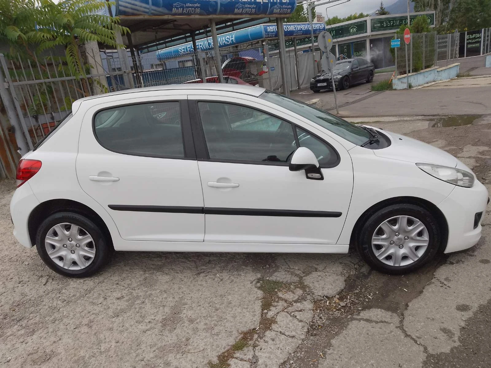 Peugeot 207 1.4/facelift, снимка 3 - Автомобили и джипове - 56273166