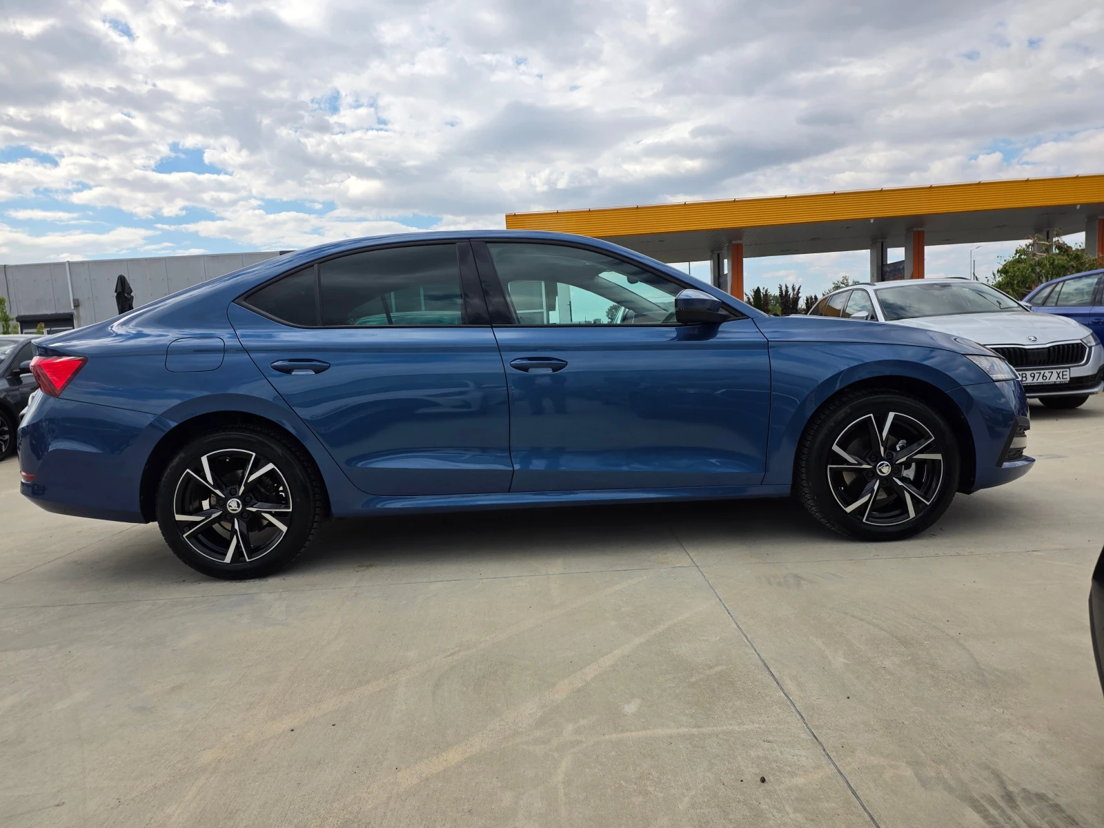 Skoda Octavia С Гаранция 2.0 TDI-М/Т, снимка 6 - Автомобили и джипове - 56315529