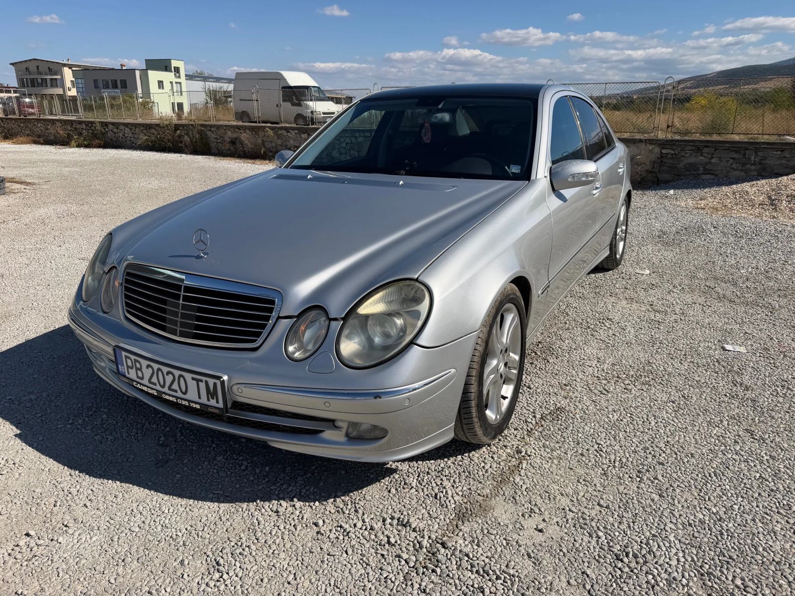 Mercedes-Benz E 320, снимка 3 - Автомобили и джипове - 56326404