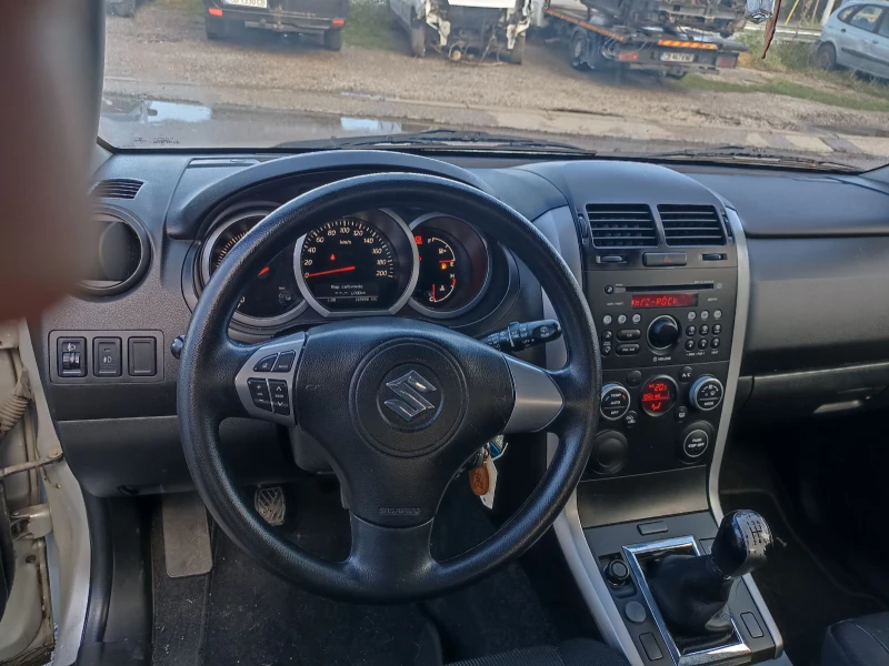 Suzuki Grand vitara 1.6i 4X4 , снимка 9 - Автомобили и джипове - 47374220