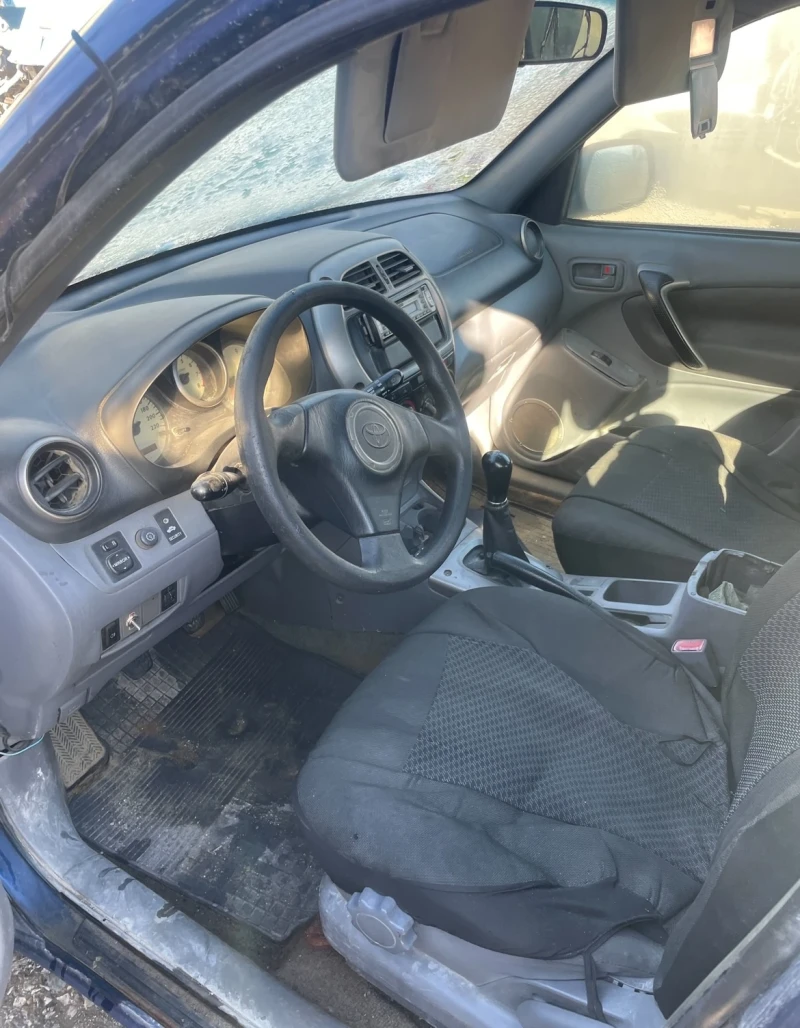 Toyota Rav4, снимка 4 - Автомобили и джипове - 48723149