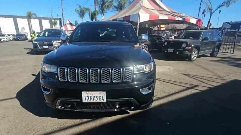 Jeep Grand cherokee 2017 Jeep Grand Cherokee Limited, снимка 1 - Автомобили и джипове - 48724066