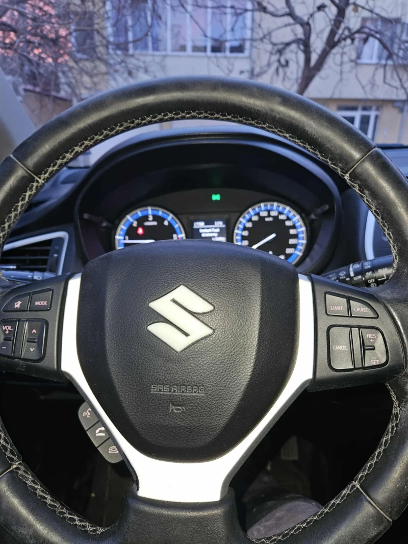 Suzuki SX4 S-Cross, снимка 8 - Автомобили и джипове - 52394101