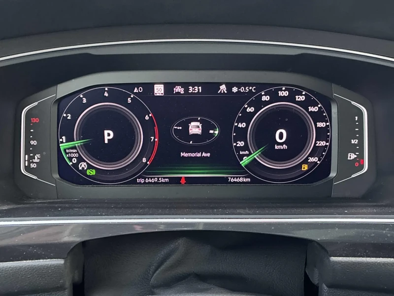 VW Tiguan * R-line* CARFAX * БЕЗ ПЪРВОНАЧАЛНА ВНОСКА, снимка 7 - Автомобили и джипове - 52801162