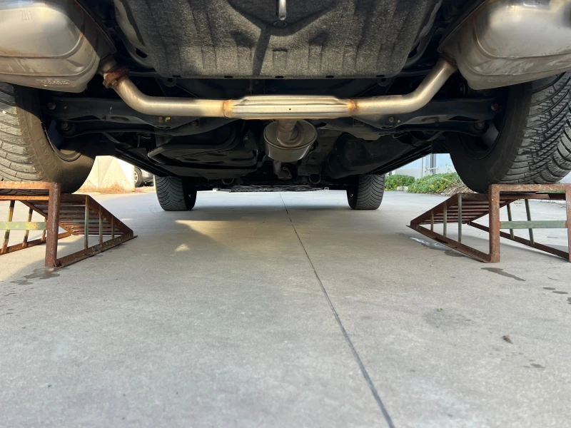 Honda Cr-v 1.5 TURBO, FULL SERVICE HONDA-KATO HOB!, снимка 8 - Автомобили и джипове - 52850191