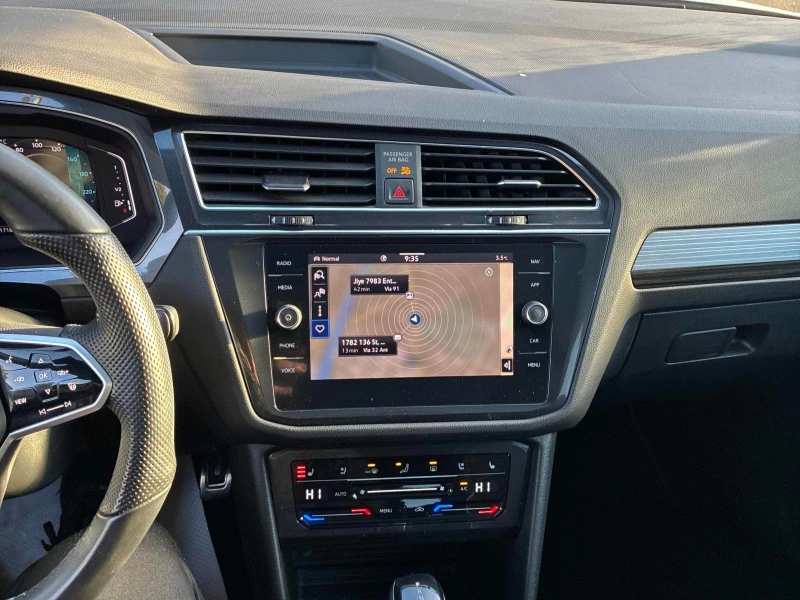 VW Tiguan * * Highline R-Line* * CARFAX * * АВТО КРЕДИТ * * , снимка 7 - Автомобили и джипове - 53205668