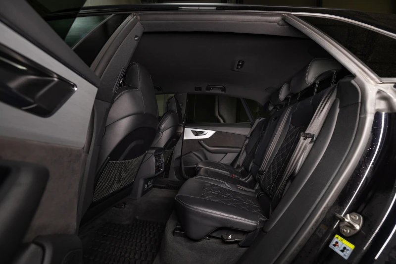 Audi Q8 * 55 TFSI* quattro MildHybrid Tiptronic* , снимка 12 - Автомобили и джипове - 53562539