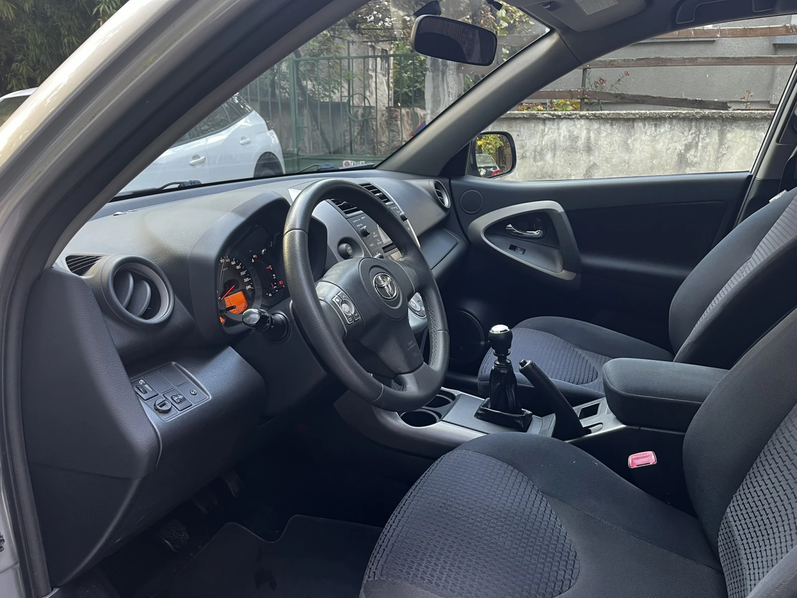 Toyota Rav4 D4D - изображение 5