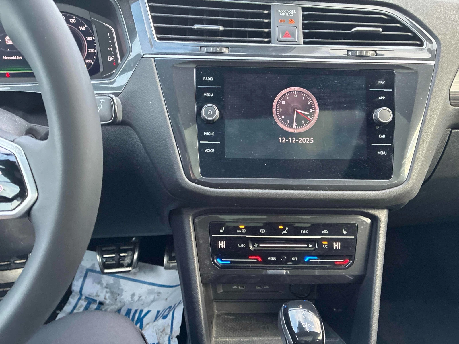 VW Tiguan * R-line* CARFAX * ��� ������������ ������ | Mobile.bg � ����������� 8