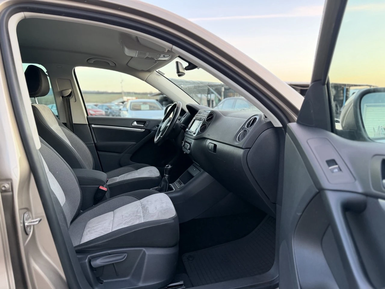 VW Tiguan 1.4TSI -10% | Mobile.bg � ����������� 11