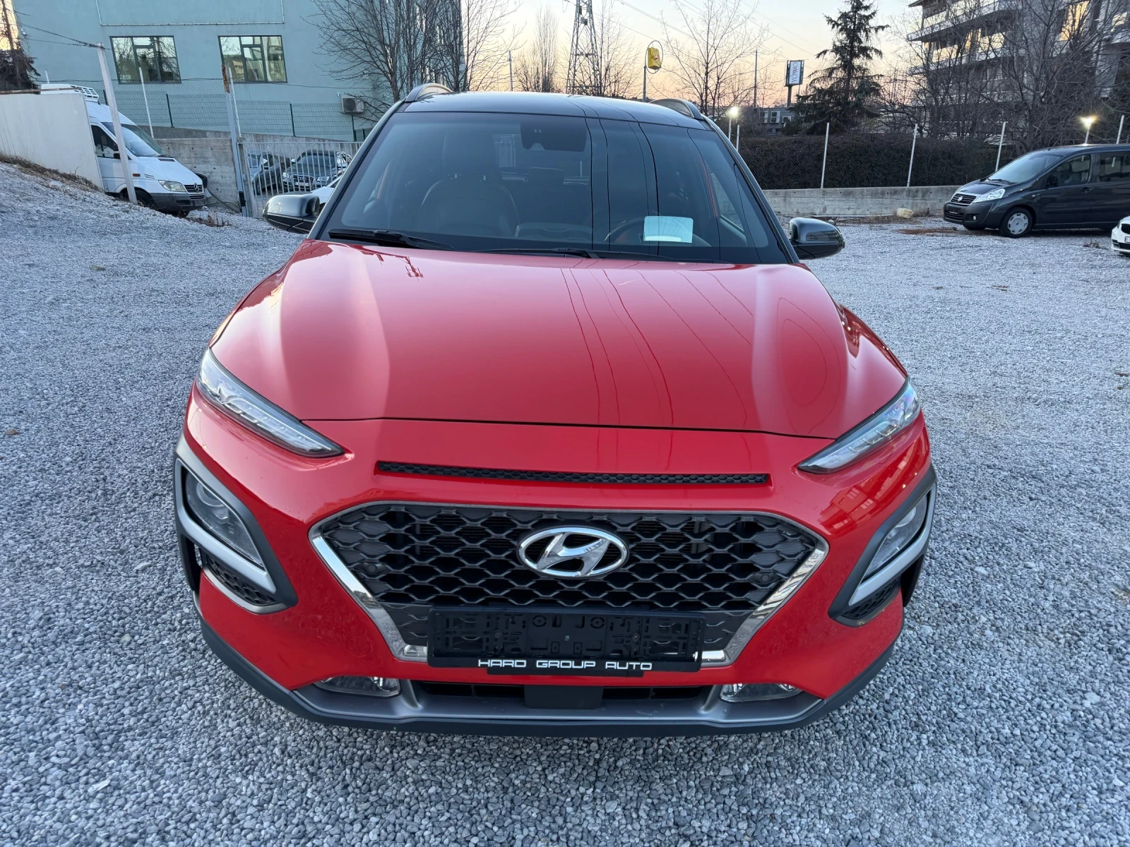 Hyundai Kona ШВЕЙЦАРИЯ 4x4 Навигация Обдухване Head Up - изображение 2