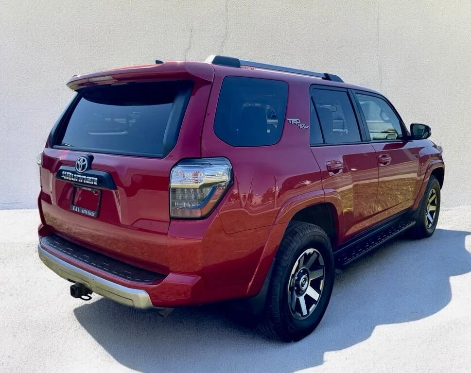 Toyota 4runner TRD Off-Road 4WD/KEYLESS/NAVI/LANE ASSIST, снимка 4 - Автомобили и джипове - 54513323