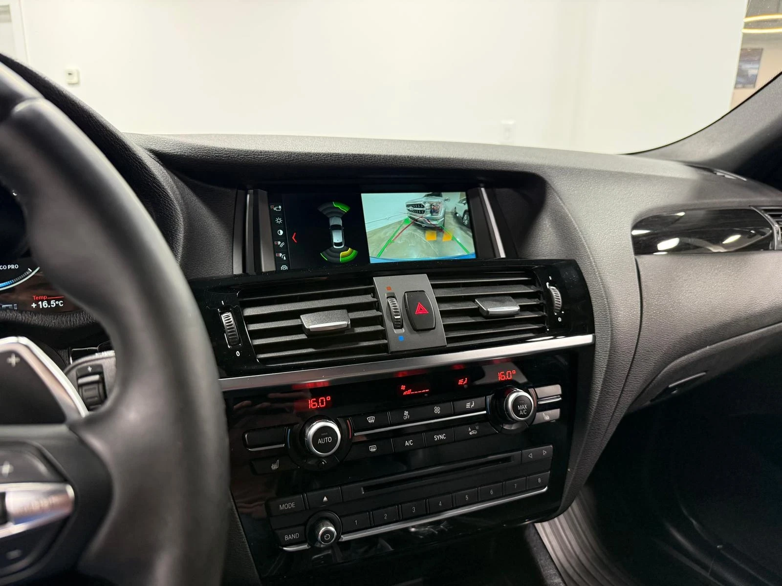 BMW X4 M40i * ПОДГРЕВ * ПАНОРАМА * 2 КЛЮЧА * CARFAX, снимка 9 - Автомобили и джипове - 54766368