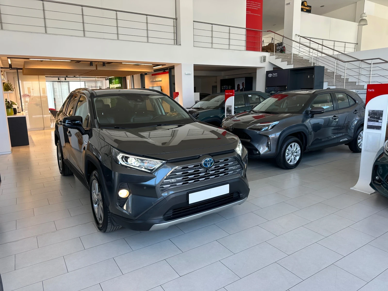 Toyota Rav4 Luxury, снимка 8 - Автомобили и джипове - 55622989
