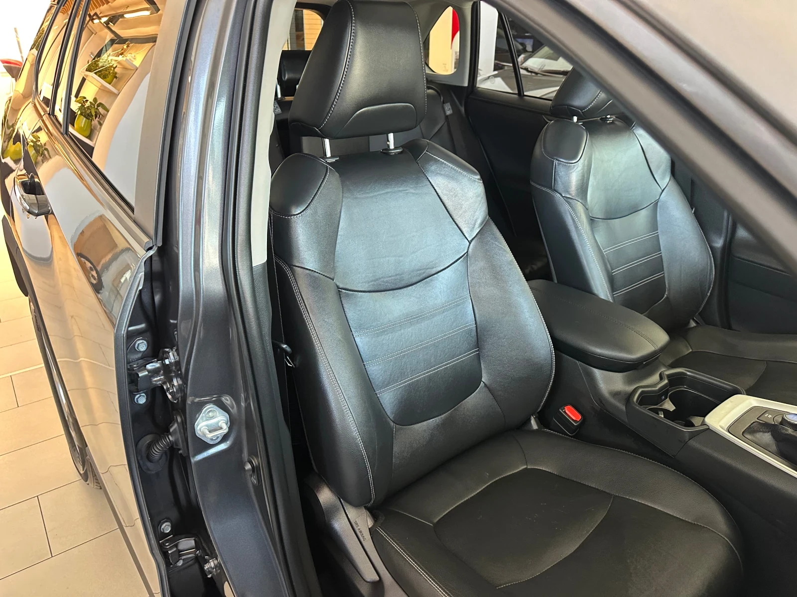 Toyota Rav4 Luxury, снимка 9 - Автомобили и джипове - 55622989