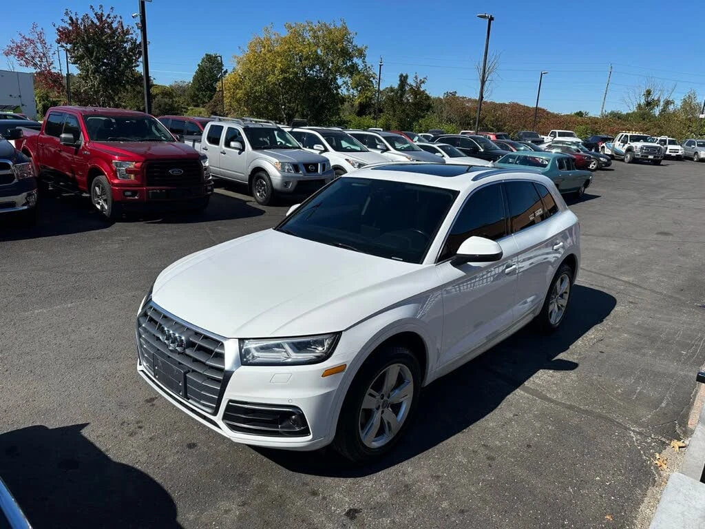 Audi Q5 ДИСТРОНИК/360/ДИГИТАЛЕН КИЛОМЕТРАЖ/ПАНОРАМА