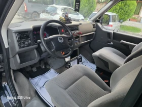 VW Caravelle 2.5 TDI 102ps.двузонов.климатроник, снимка 15