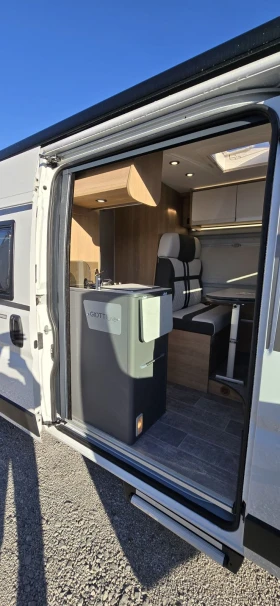 Кемпер Giottiline Campervan 60B 4 persons, снимка 6