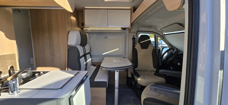 Кемпер Giottiline Campervan 60B 4 persons, снимка 9 - Каравани и кемпери - 51492138