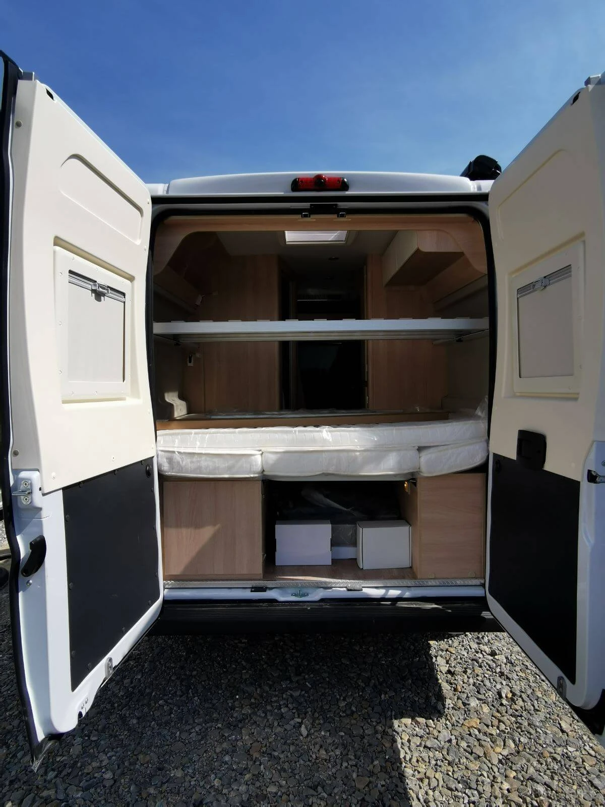 Кемпер Giottiline Campervan 60B - изображение 5