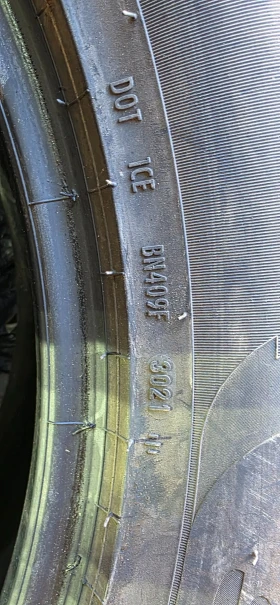 Гуми Зимни 315/40R21, снимка 3