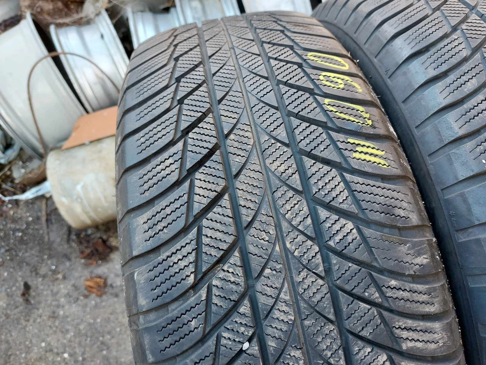 ���� 225/60R18 | Mobile.bg � ����������� 5
