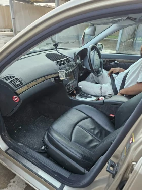 Mercedes-Benz E 320, снимка 10