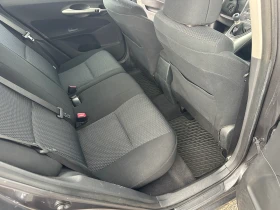 Toyota Auris 1.33 vvti, снимка 12