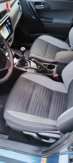 Toyota Auris, снимка 5