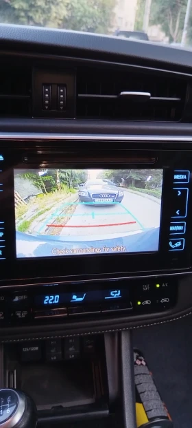Toyota Auris, снимка 11