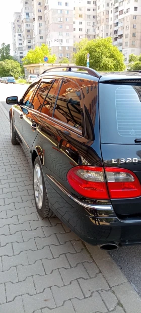 Mercedes-Benz E 320, снимка 15