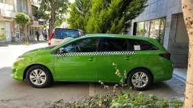 Toyota Auris 1.8 HYBRID, снимка 4