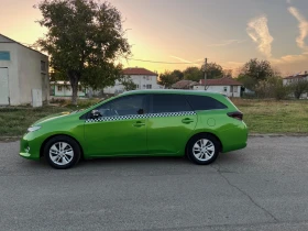 Toyota Auris 1.8 HYBRID, снимка 1