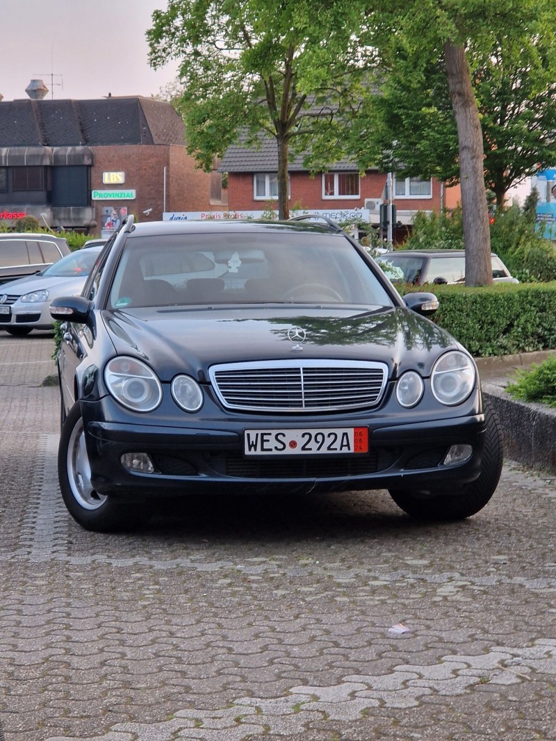 Mercedes-Benz E 200, снимка 1 - Автомобили и джипове - 46288751