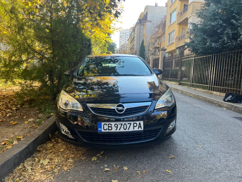 Opel Astra, снимка 2 - Автомобили и джипове - 47900939