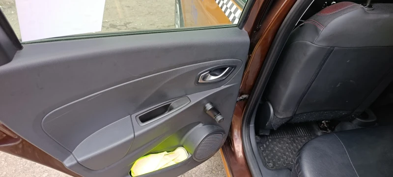 Renault Clio 4, снимка 8 - Автомобили и джипове - 52168448