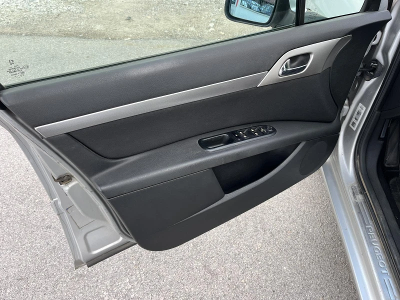 Peugeot 407 2.0HDI 136 кс КЛИМАТРОНИК РЕГИСТРИРАНО ОБСЛУЖЕНО, снимка 7 - Автомобили и джипове - 50798840