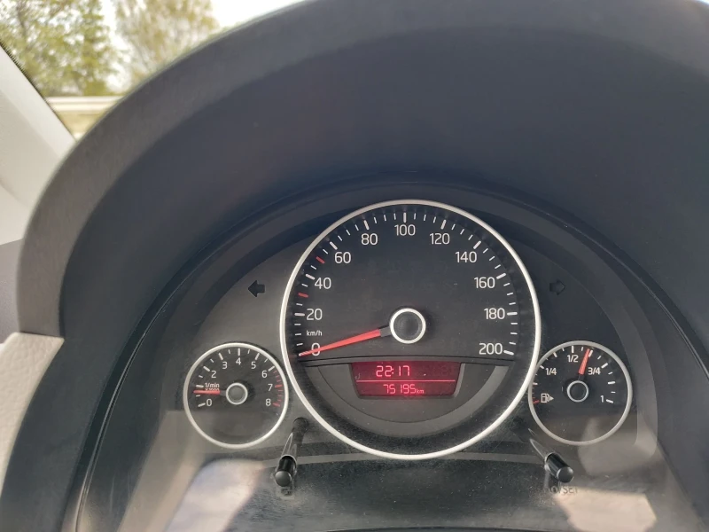 VW Up 1.0 MPI 75000 km., снимка 13 - Автомобили и джипове - 51954852