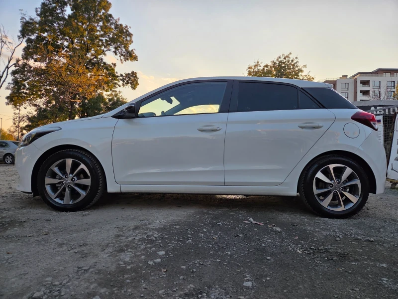 Hyundai I20 1.4 БЕНЗИН 100ps, снимка 5 - Автомобили и джипове - 52122633