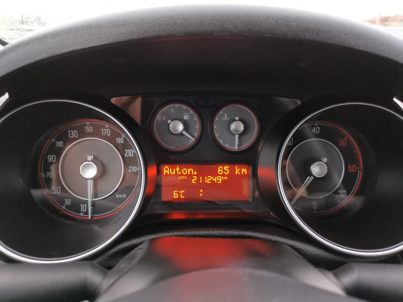 Fiat Punto 1.3Mjet EVO E5B, снимка 16 - Автомобили и джипове - 52576003