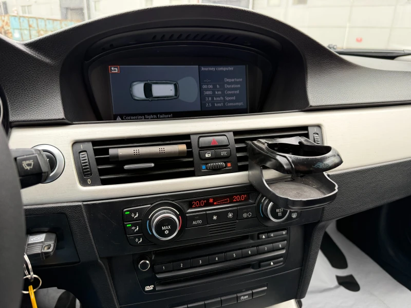 BMW 320 D, снимка 12 - Автомобили и джипове - 52638798