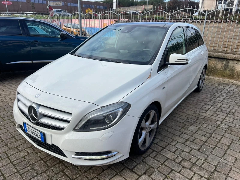 Mercedes-Benz B 200 CDI (136hp) LED/Панорама/Кожа/Navi/EU 5B/229000km