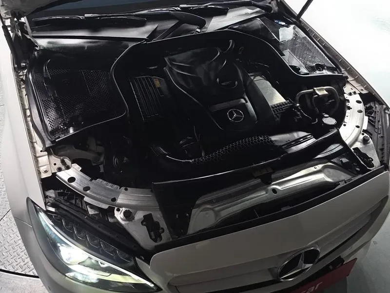 Mercedes-Benz C 200, снимка 6 - Автомобили и джипове - 55949206