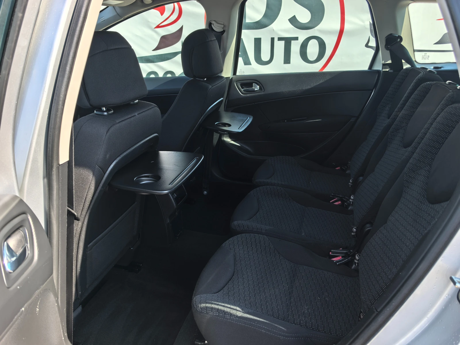 Peugeot 308 1.6HDI - изображение 10
