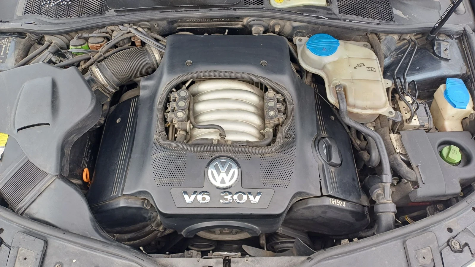 VW Passat 2.8 V6 - изображение 4