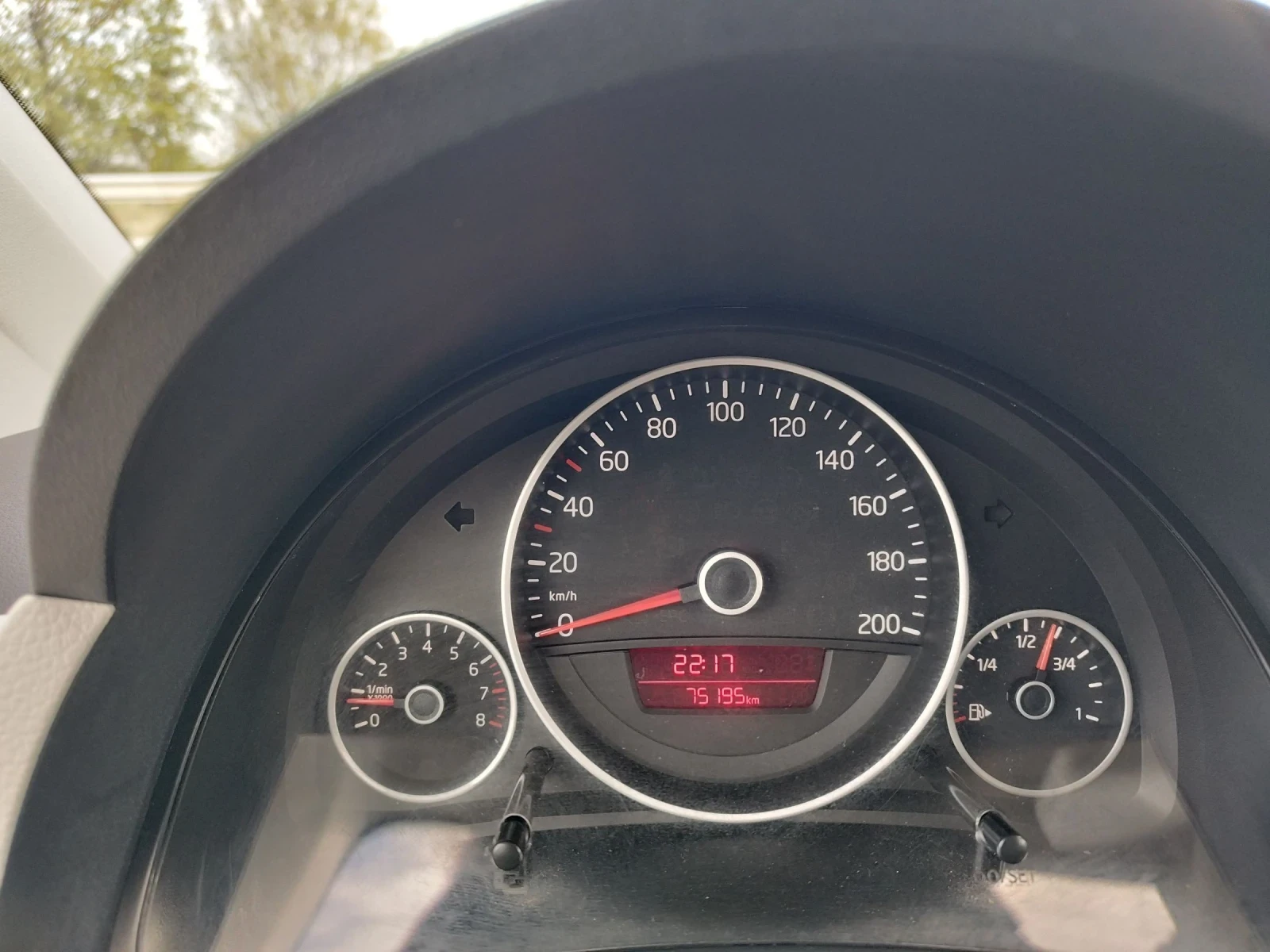 VW Up 1.0 MPI 75000 km. | Mobile.bg   13