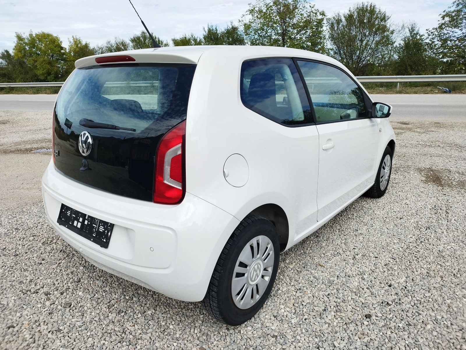 VW Up 1.0 MPI 75000 km. - изображение 5