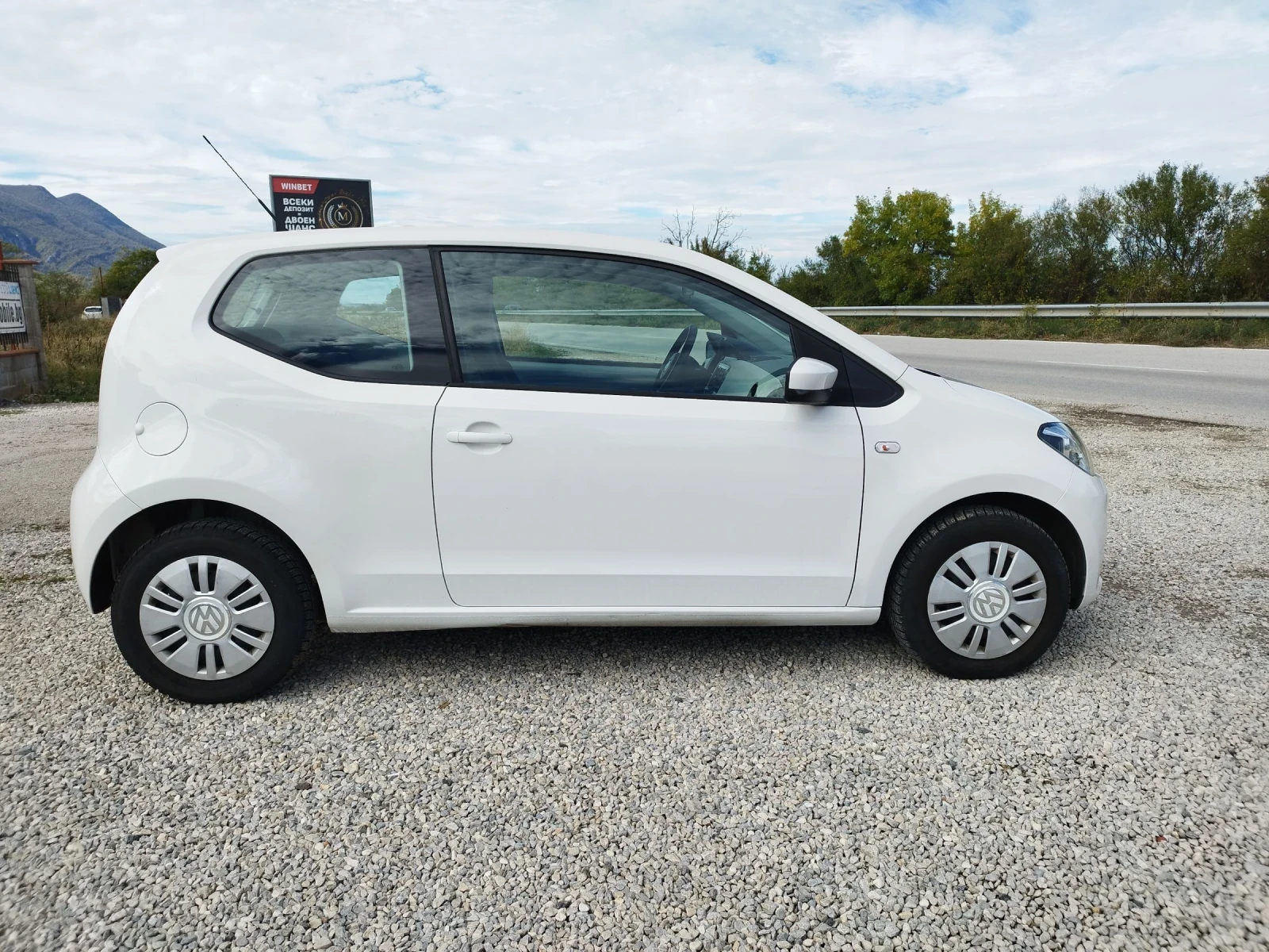 VW Up 1.0 MPI 75000 km. - изображение 6
