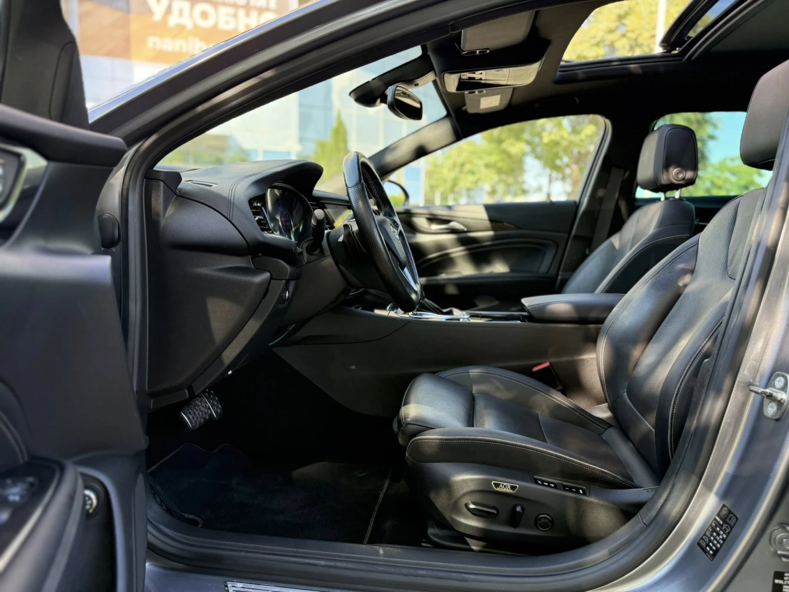 Opel Insignia 2.0T 4x4 260kc - изображение 8